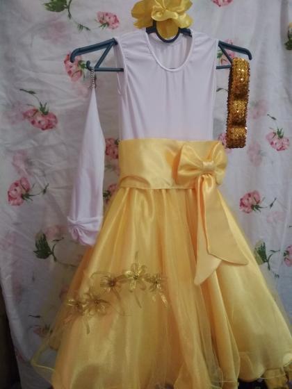 Нарядное платье на девочку 6-9 лет