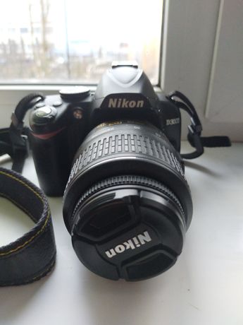 Фотоапарат Nikon d3000