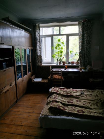 Обменяю 2-ую квартиру в центре города Днепровского района на 2 полдома