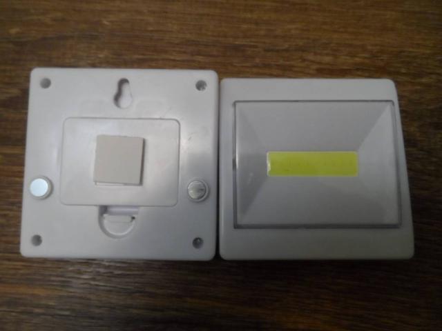 Фонарик-выключатель LED на батарейкахб размер 8,5х8,5 см.