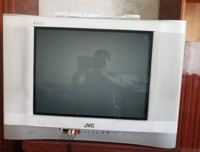 Продам телевізор JVC