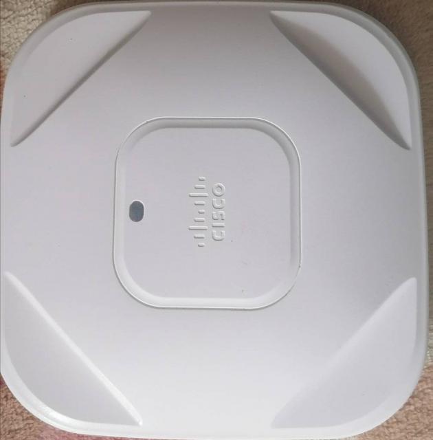 Продаю Wi-Fi роутер Cisco Air-CAP1602l-E-K9