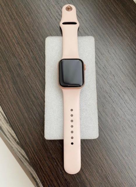 Продаю часы Apple Watch 4 40mm