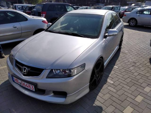 Продам Honda Accord 2.0