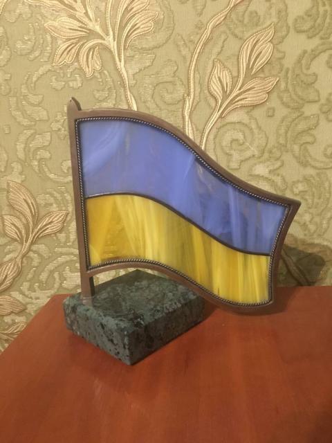 Флаг Украины в технике Тиффани
