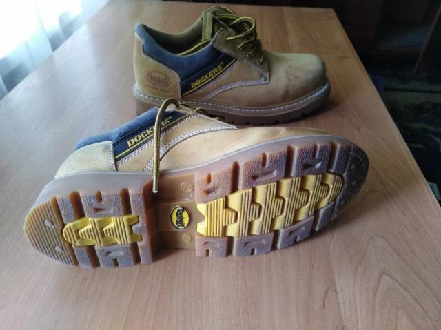 Ботинки DOCKERS б. У в отличном, почти новом состоянии. 42. tumanskiyruslan@gmail.com  0976965510
