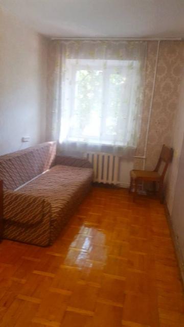 Продаю 2 комнатную квартиру на Среднефонтанской