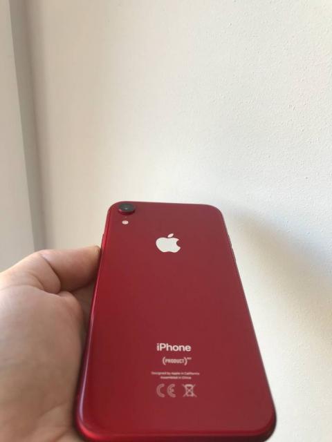 Айфон Xr,64gb  червоний, батарея 89 ідеальний стан.