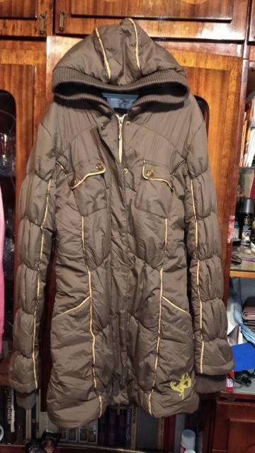 Куртка зимняя б/у на девочку 9- 12 лет цена 500 гр.