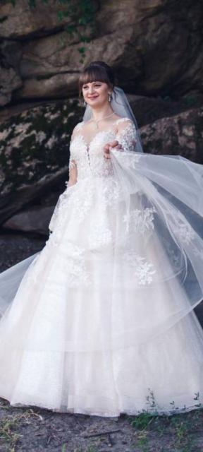 Продам умопомрачительное свадебное платье