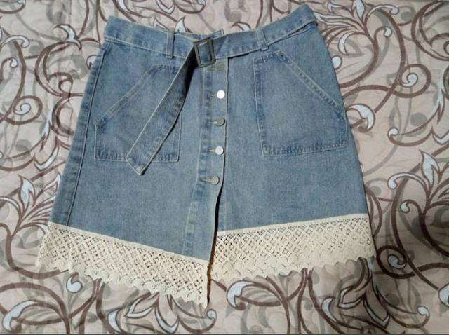 Юбка джинс із кружевом