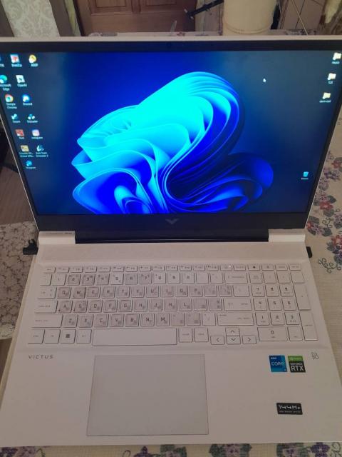 Ігровий ноутбук HP Victus r5-5600h rtx3050 512ssd 144hz