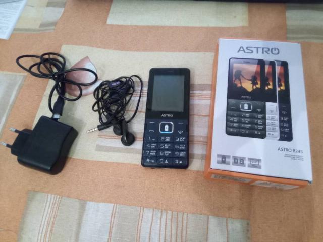 Продам телефон ASTRO B245