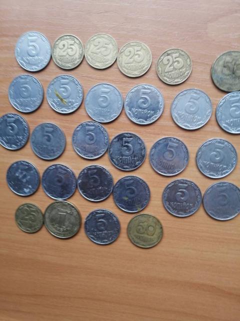 Продаю монети 5 ,25, 50 коп