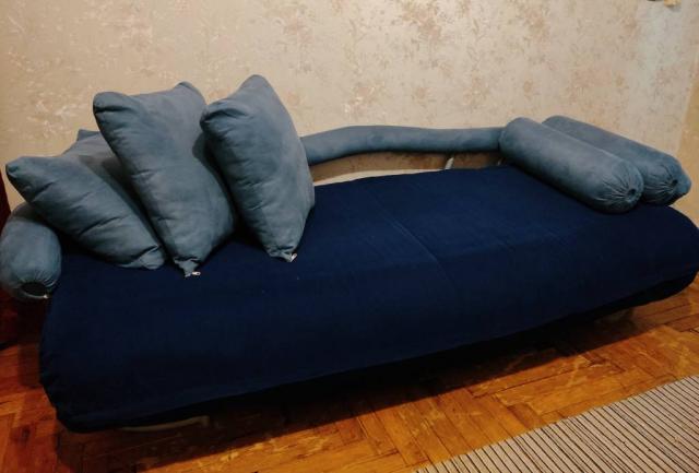 Продаж дивану ,якість та стан ідеальні.