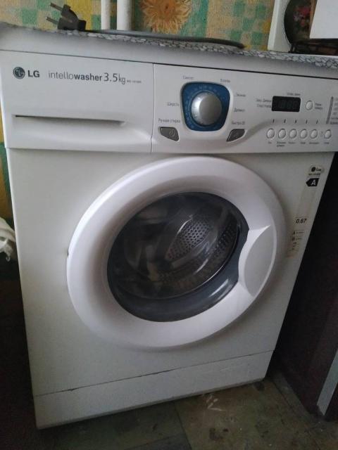 Продам б/у стиральную машинку LG