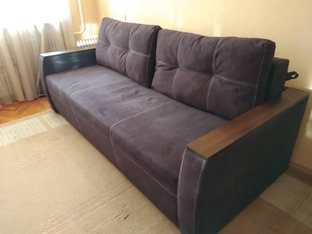 Недорого продам диван б/у в хорошем состоянии