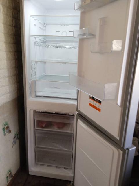 Продам холодильник Індезит