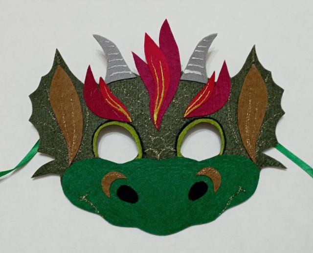 Карнавальна маска символ 2024 року Дракон
