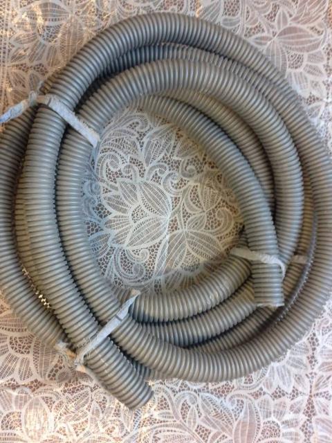 Трубы гофр для прокладки  силовых электрических кабелей
