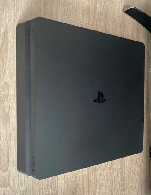 Play Station 4 slim 500gb