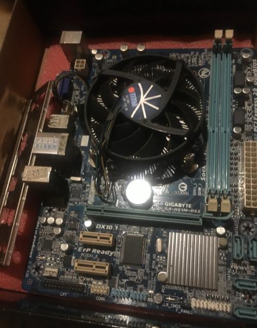 Gigabyte GA-H61M-DS2