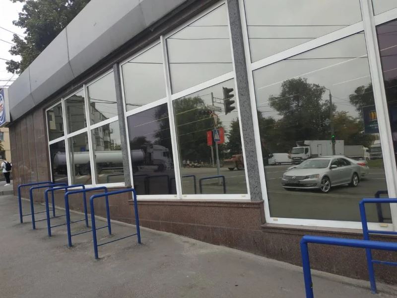 Тонировка солнцезащитной пленкой стеклопакетов домов, офисов, пром.помещений. Бронировка стекл, Днепр — 3/4