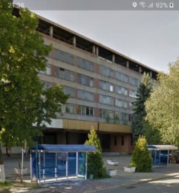 Комерційна нерухомість – 7700 м²