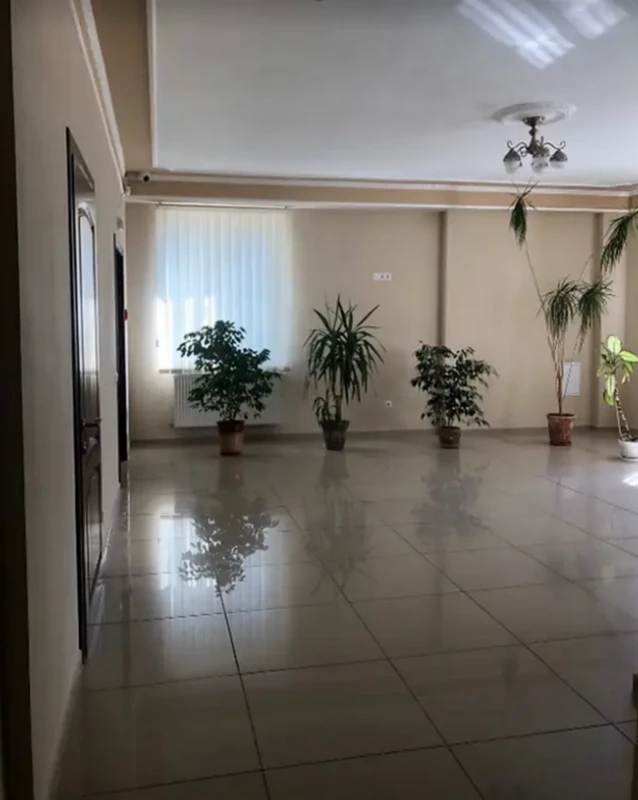 Комерційна нерухомість – 60 м²