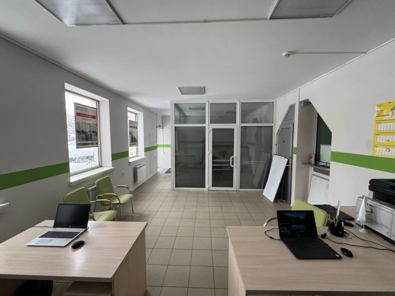 Комерційна нерухомість – 60 м²
