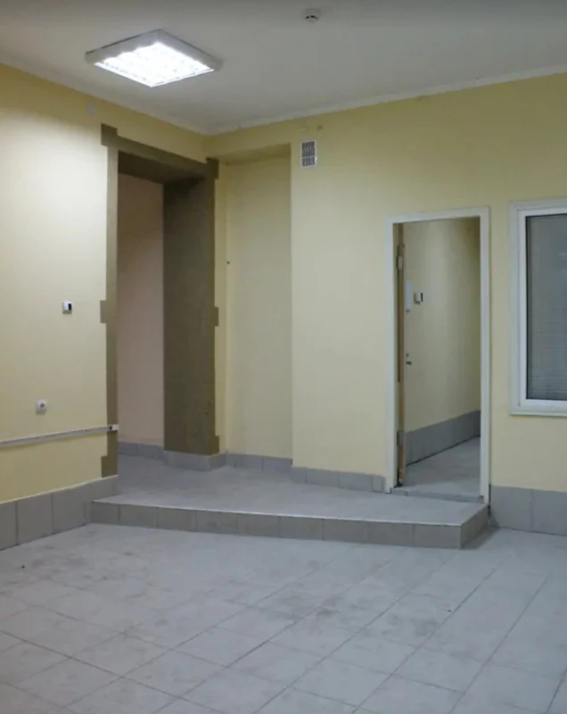 Комерційна нерухомість – 98 м²