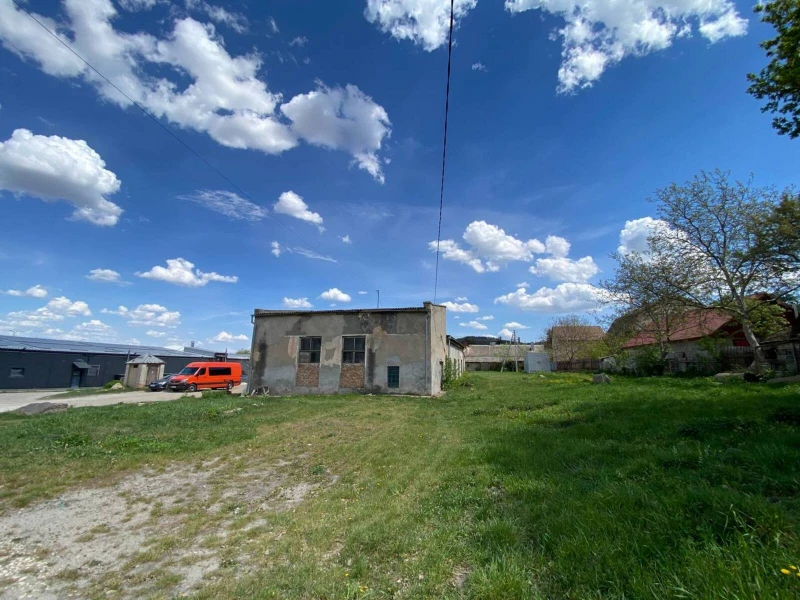Комерційна нерухомість – 821.8 м², Кременец — 14/15