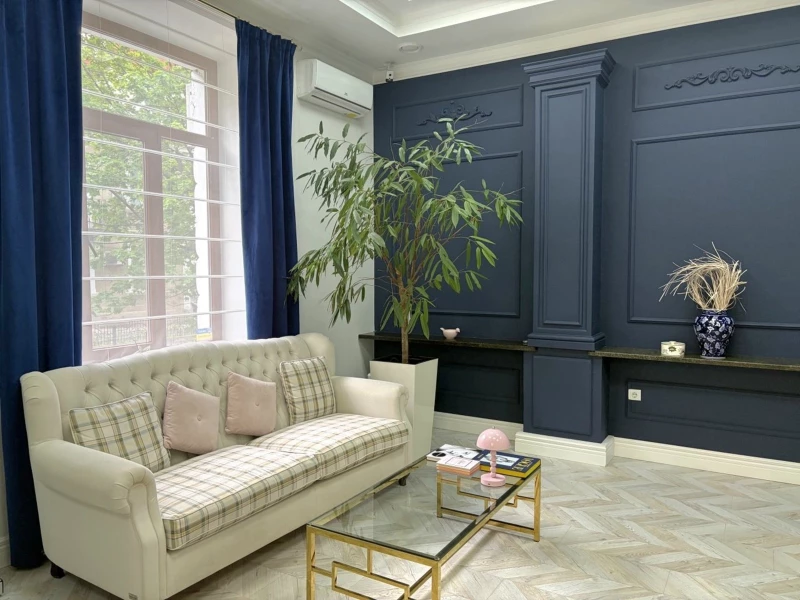 Комерційна нерухомість – 134.6 м²