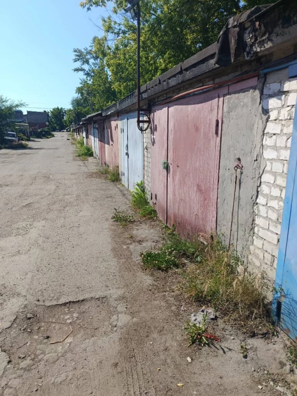 Продам капитальный охраняемый гараж в кооперативе Энергетик в районе по.Гагарина, Харьков — 2/5