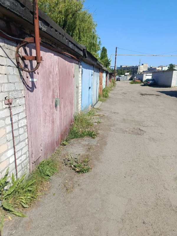 Продам капитальный охраняемый гараж в кооперативе Энергетик в районе по.Гагарина, Харьков — 3/5