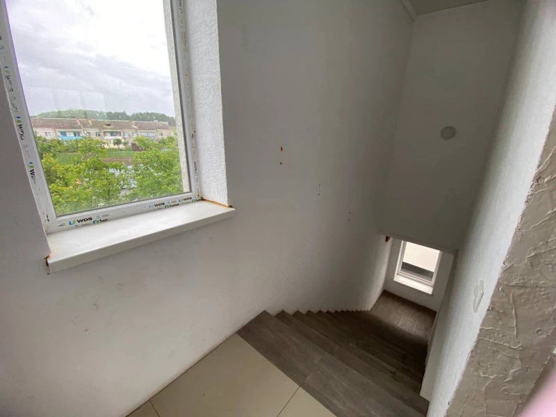 Комерційна нерухомість – 104.2 м², Шумск — 15/15