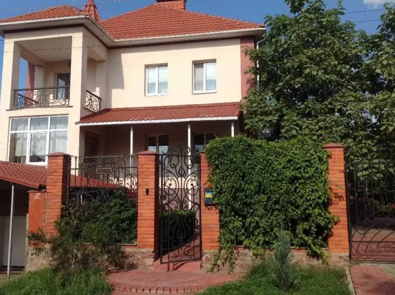 Будинок продаж Петропавлівська Борщагівка – 480 м²
