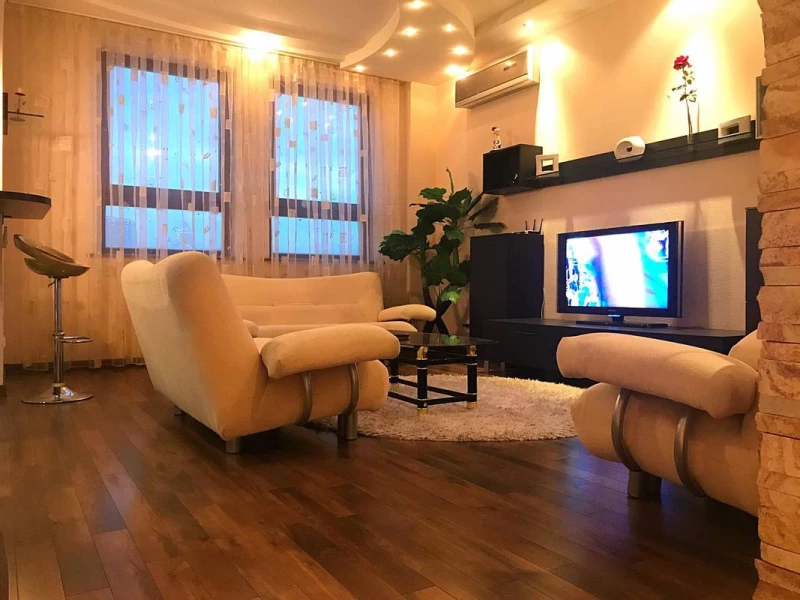 Квартира 2-кімн. оренда Київ, Печерский – 80 м², Киев — 1/14