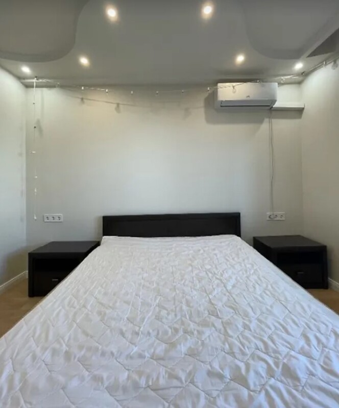 Квартира 2-кімн. оренда Київ, Печерский – 9 м², Київ — 11/12
