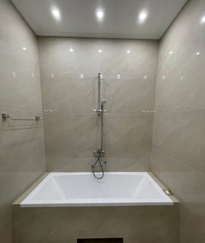 Квартира 3-кімн. оренда Київ, Дарницкий – 100 м², Київ — 9/12
