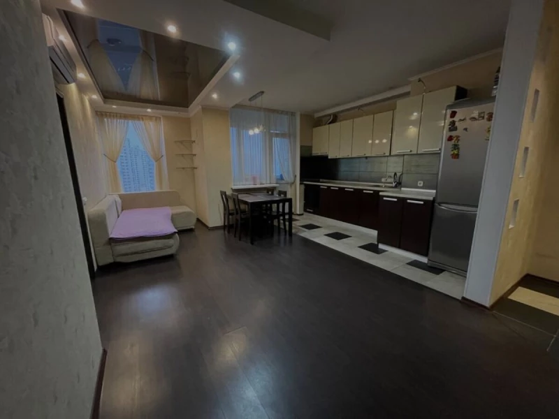 Квартира 3-кімн. оренда Київ, Дарницкий – 72 м²