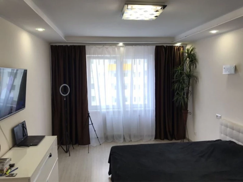 Квартира 2-кімн. оренда Київ, Голосеевский – 65 м²