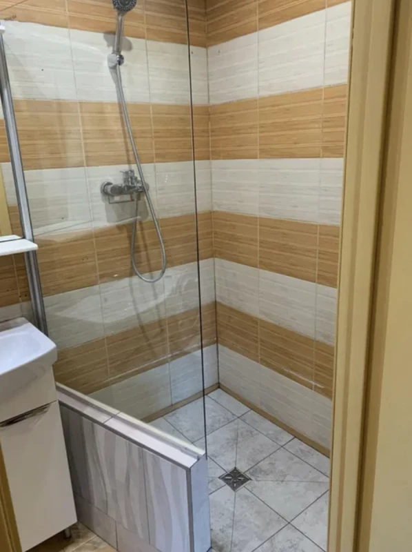 Квартира 3-кімн. оренда Київ, Соломенский – 36 м², Київ — 6/7