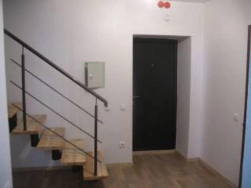 Квартира 5-кімн. продаж Київ, Дарницкий – 81.8 м², Київ — 2/10