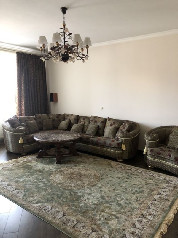 Квартира 4-кімн. продаж Київ, Печерский – 80 м²