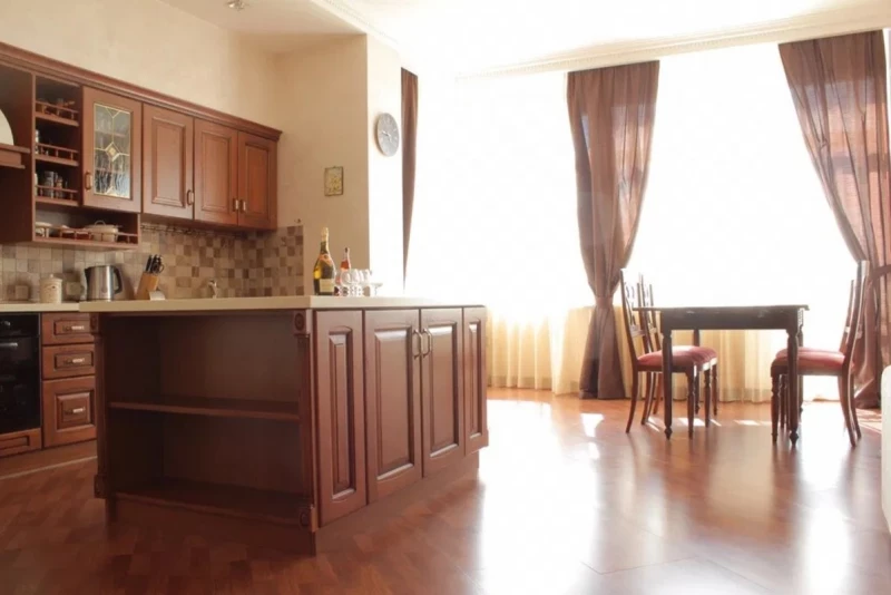 Квартира 4-кімн. продаж Київ, Печерский – 56 м²