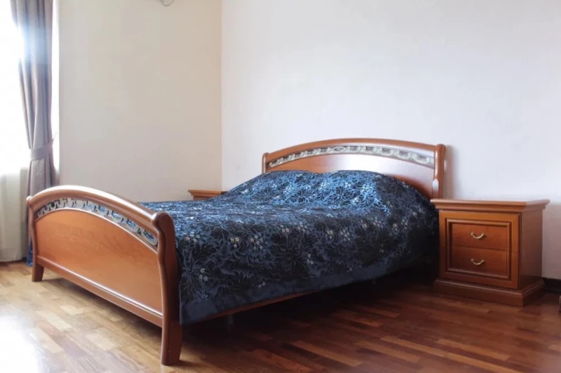 Квартира 4-кімн. продаж Київ, Печерский – 56 м², Київ — 4/7