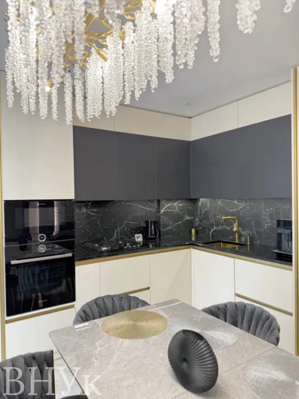 Квартира 4-кімн. продаж Луцьк, Центр – 105 м², Луцк — 4/15