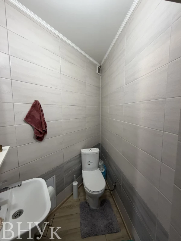 Квартира 3-кімн. продаж Ужгород – 49.5 м², Ужгород — 9/12