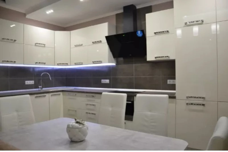 Квартира 3-кімн. оренда Полтава, Шевченковский (Октябрьский) – 93 м², Полтава — 2/11